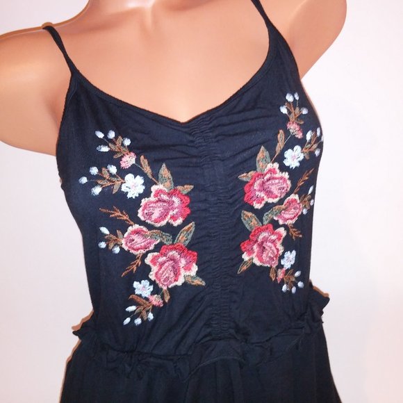 American Eagle Outfitters One Piece Romper Medium Black Red Stretch Floral Embro - Picture 5 of 14